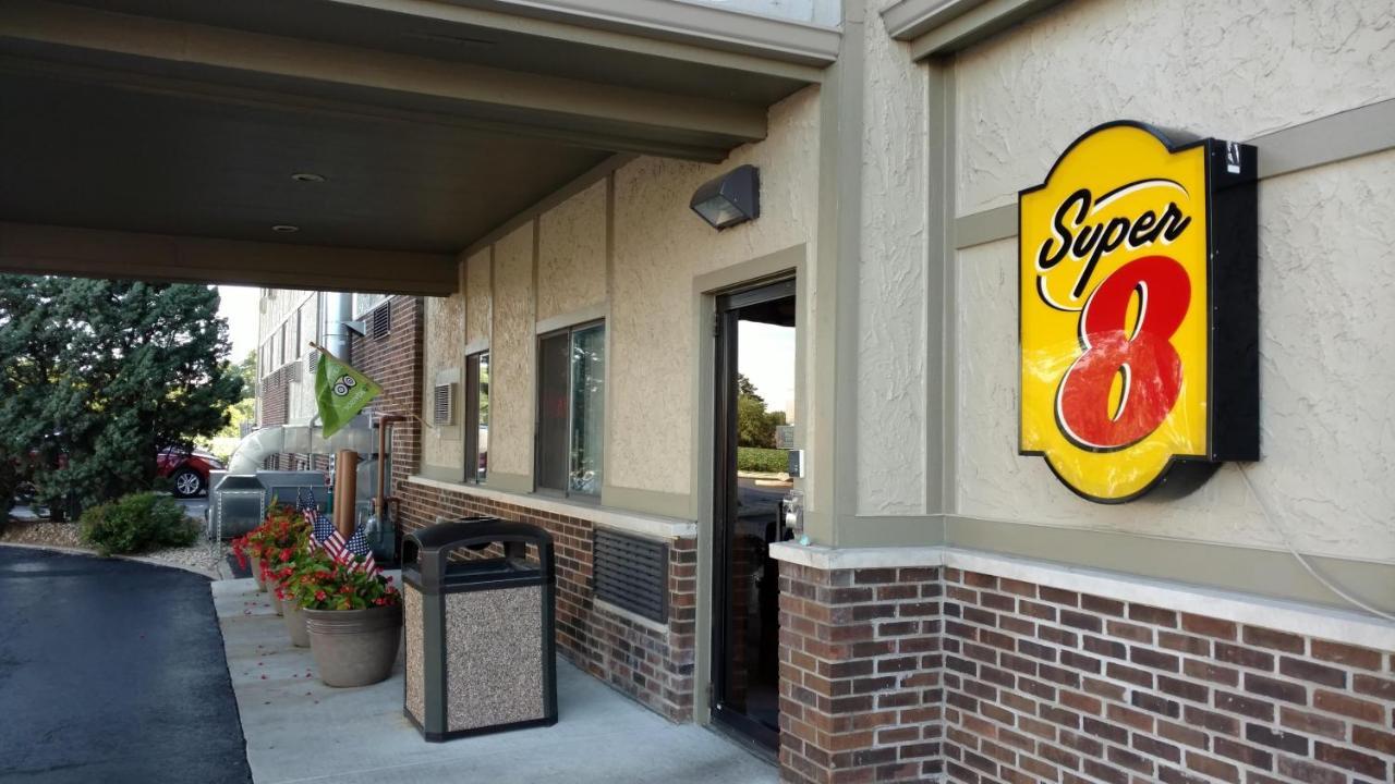 מלון Super 8 By Wyndham Ottawa Starved Rock מראה חיצוני תמונה