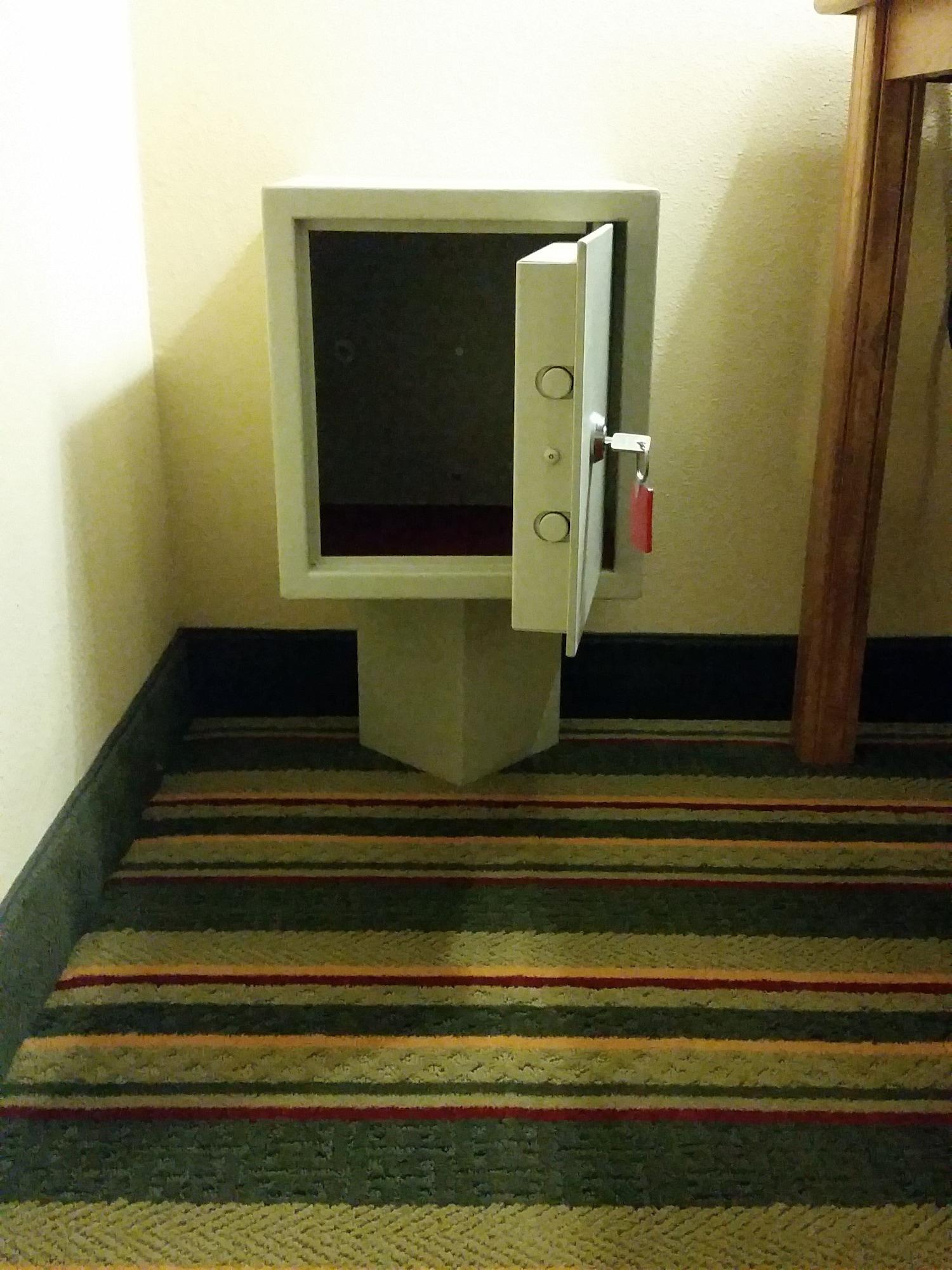 מלון Super 8 By Wyndham Ottawa Starved Rock מראה חיצוני תמונה