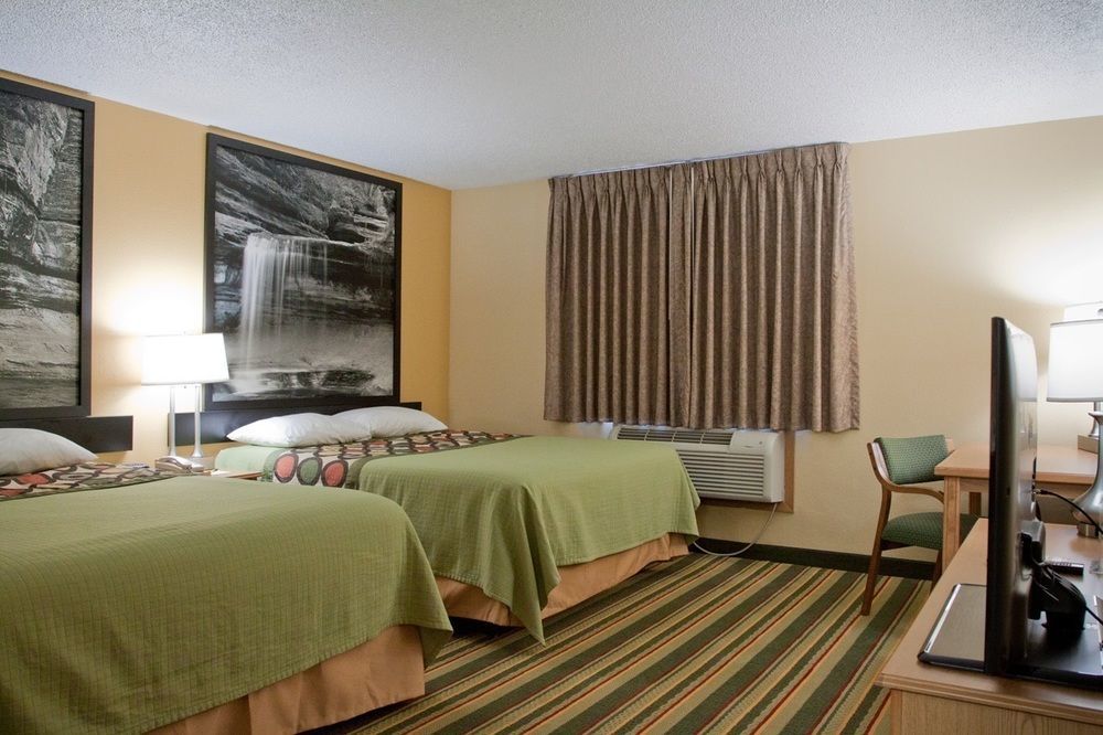 מלון Super 8 By Wyndham Ottawa Starved Rock מראה חיצוני תמונה